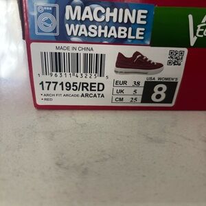 Skechers Women's Red Arch Fit Sneakers